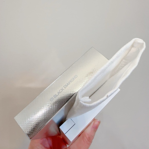 NWB TOM FORD Soleil Neige Eye Color Quad Eyeshadow 01 Black Diamond 0.24 oz/7 g - Picture 7 of 8